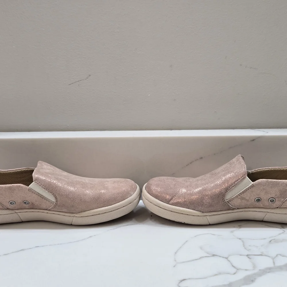 B.O.C Womens Slip On Shoes Rose Pink Metallic Shimmer Size 7